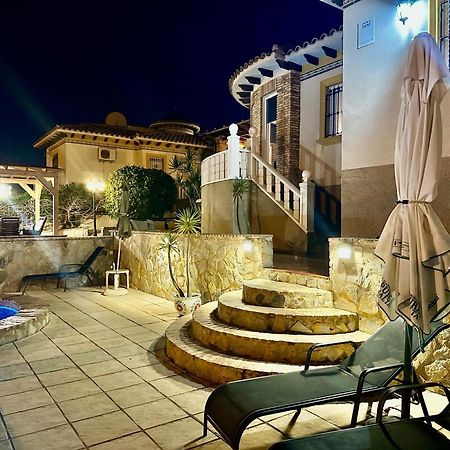 Casa Lilly-Rose, A Beautiful 3 Bedroom Detached Villa A Short Walk To The Villamartin Plaza & Golf Course Εξωτερικό φωτογραφία