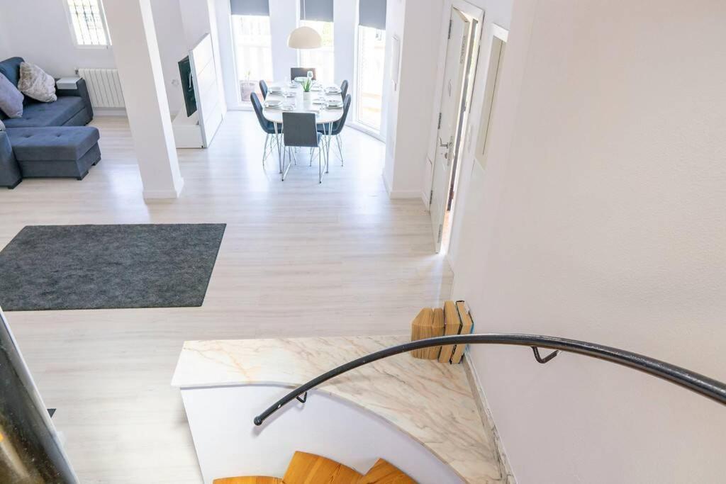 Casa Lilly-Rose, A Beautiful 3 Bedroom Detached Villa A Short Walk To The Villamartin Plaza & Golf Course Εξωτερικό φωτογραφία
