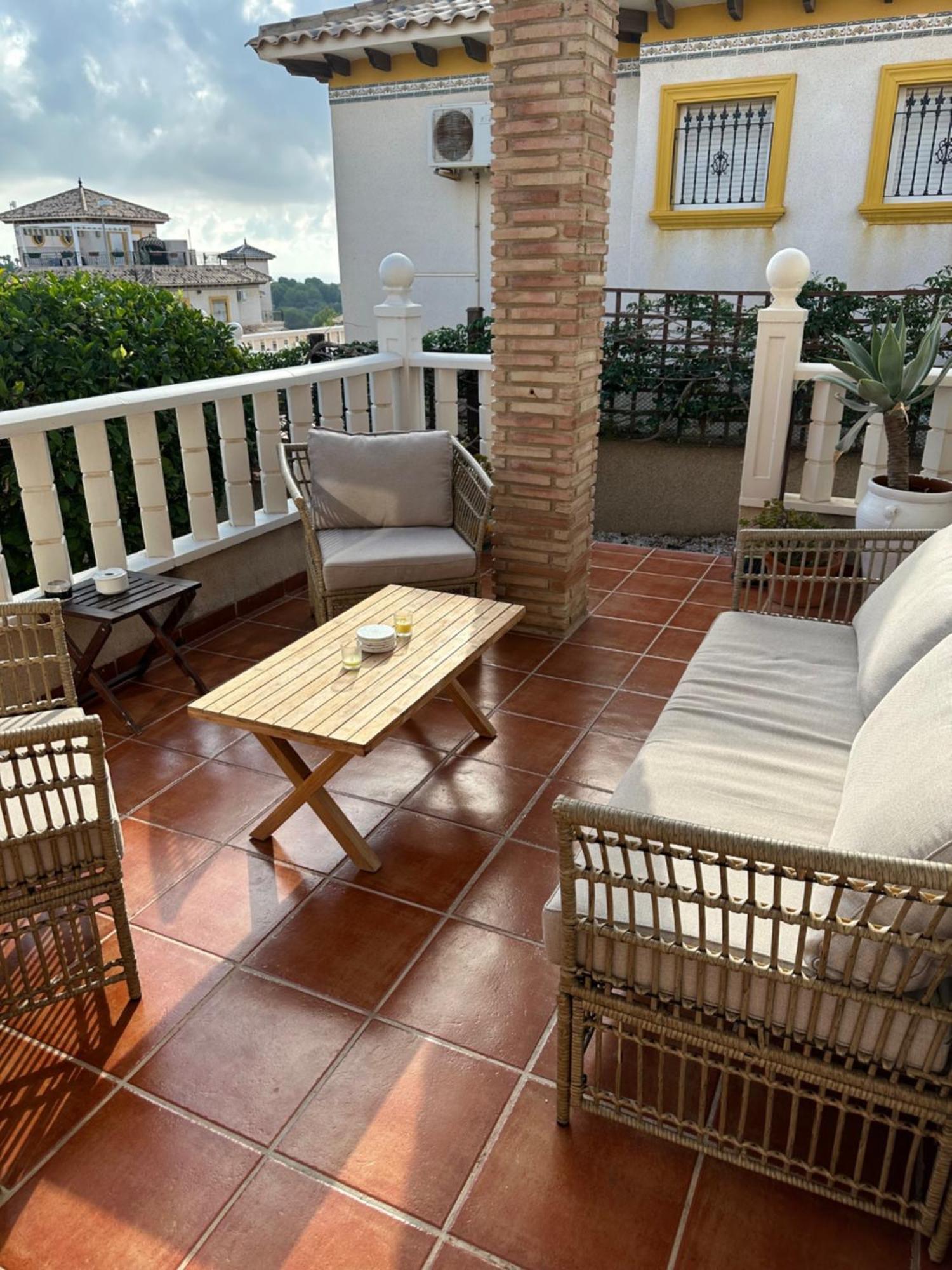 Casa Lilly-Rose, A Beautiful 3 Bedroom Detached Villa A Short Walk To The Villamartin Plaza & Golf Course Εξωτερικό φωτογραφία
